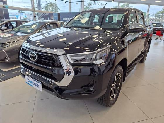 TOYOTA HILUX 2.8 D-4D TURBO DIESEL CD SRX 4X4 AUTOMÁTICO TOYOTA HILUX 2.8 D-4D TURBO DIESEL CD SRX 4X4 AUTOMÁTICO